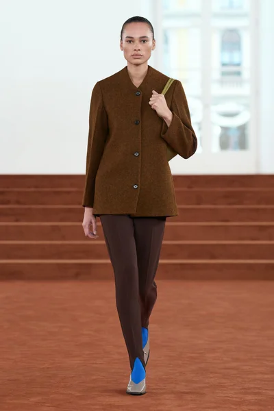 Look 39